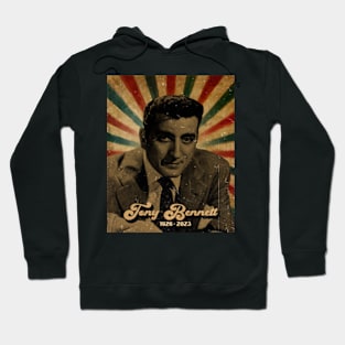 RIP Tony Bennett 1926 - 2023 // Photo Vintage Retro Look Fan Design Hoodie